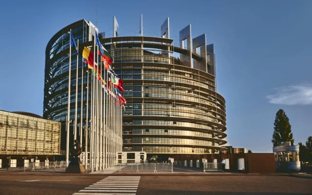 EU yêu cầu 5 quốc gia Caribe chấm dứt chương trình quốc tịch thông qua đầu tư trước tháng 6/2028