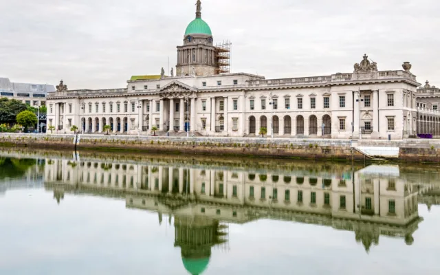 Chính phủ Ireland chỉ chấp thuận việc soạn thảo một dự luật quốc tịch