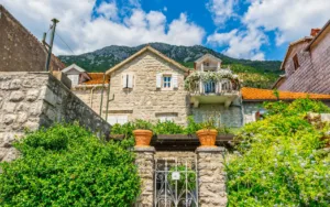 Montenegro adds a 150,000 euro test to its property residence route