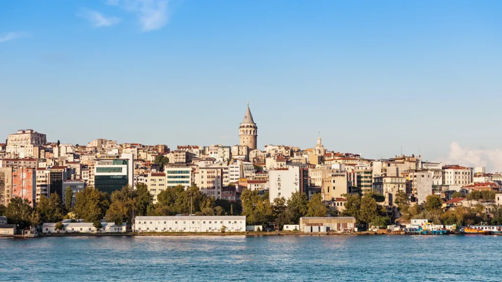 Toàn cảnh Istanbul với Tháp Galata và eo Bosphorus, Thổ Nhĩ Kỳ